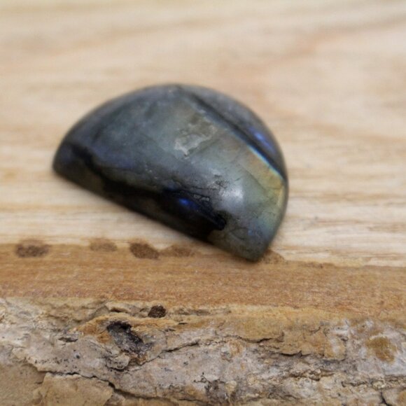 Labradorite Crystal 1/2 Moon Cabochon - Picture 3 of 13